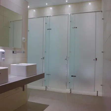 Serenata & Vandrerhjem *