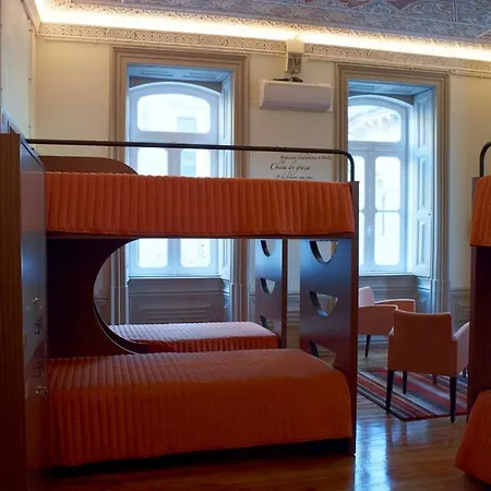 Vandrerhjem Serenata & *