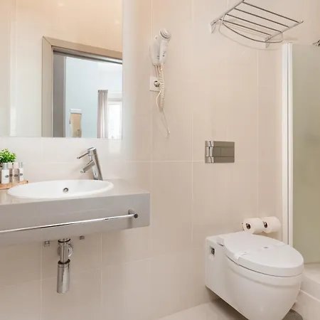 Serenata & Vandrerhjem Coimbra