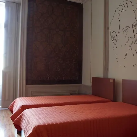 Vandrerhjem Serenata & *