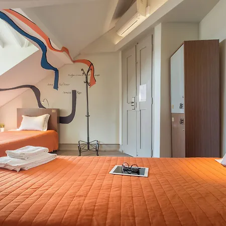 Serenata Hotel&hostel Ostello *