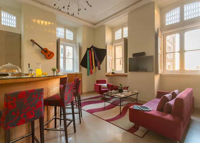 Serenata Hotel&hostel Ostello