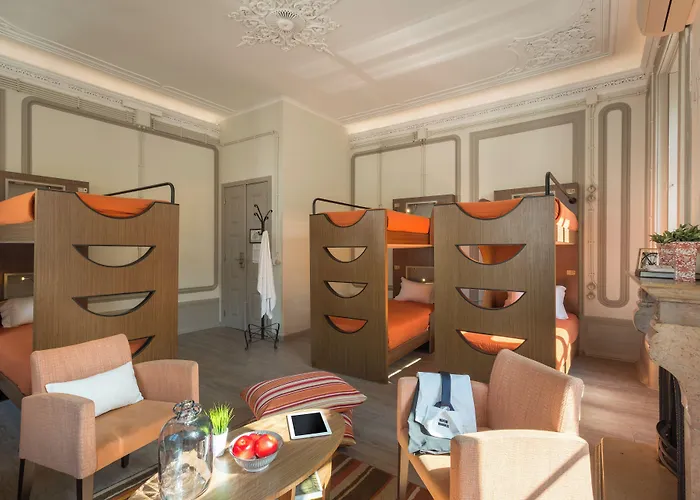 Serenata Hotel&hostel *