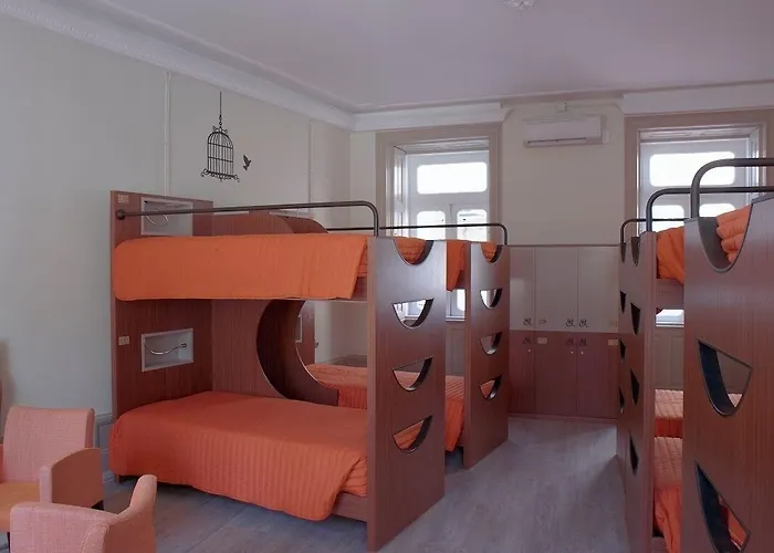 Serenata Hotel&hostel Ostello *
